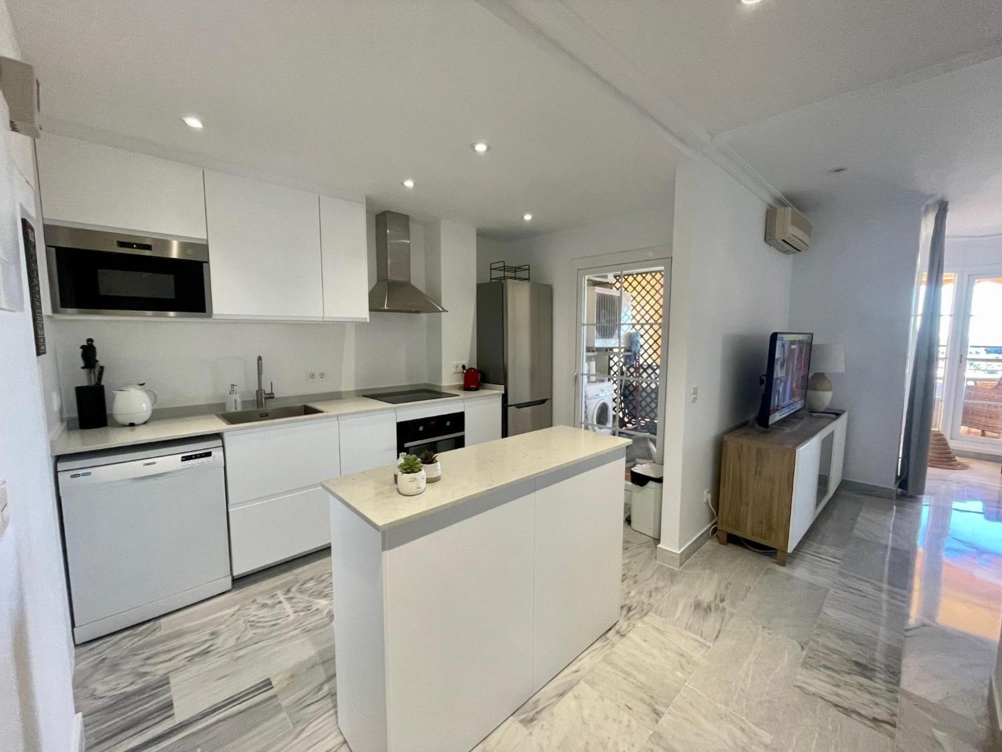 Lejlighed Walking Distance To Puerto Banus Sea View Marbella